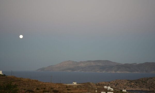 Η Ίος ανάμεσα στους πιο ξεχωριστούς προορισμούς της Ελλάδας και της Ευρώπης για το 2026