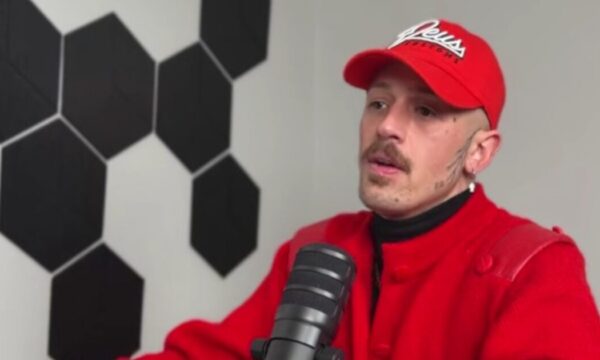 Τάσος Ξιαρχό: «Δεν είμαι γκέι, είμαι στρέιτ ομοφυλόφιλος και αυτό εξοργίζει πολλούς»