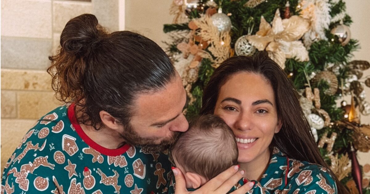 Ευρυδίκη Βαλαβάνη: Κυριακάτικη εξόρμηση με τον έξι μηνών γιο της