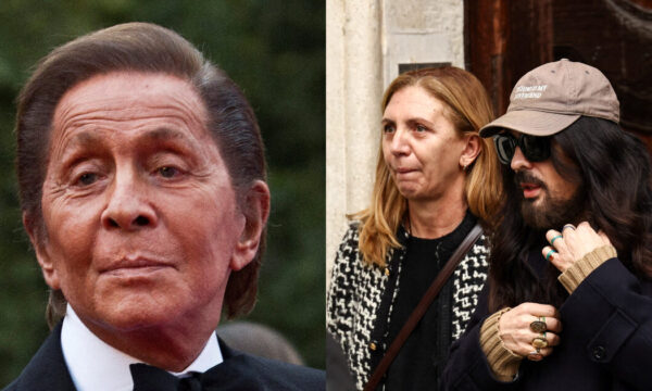 Valentino Garavani: Λαϊκό προσκύνημα για τη σορό του κοντά στο εμβληματικό ατελιέ του στη Ρώμη – Εικόνες