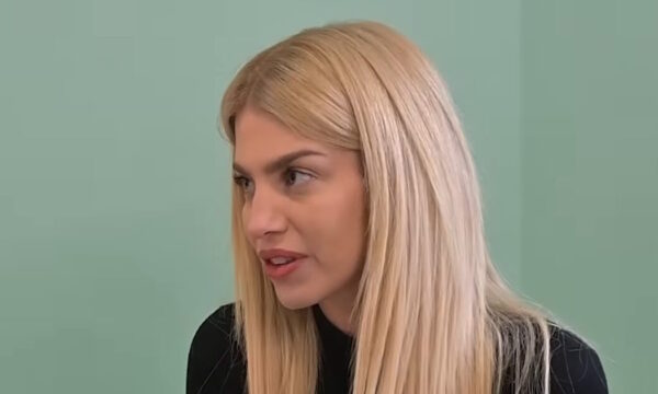 Βάλια Χατζηθεοδώρου: «Πρόσφατα νιώθω πιο συνδεδεμένη με το παιδί παρά με τον γάμο»