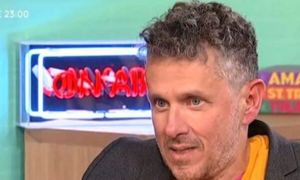 Βαρδής Μαρινάκης για τη «Μεγάλη Χίμαιρα»: «Οι ερωτικές σκηνές ήταν αναγκαίες – Δεν προστέθηκαν για να δούμε γυμνή την πρωταγωνίστρια»