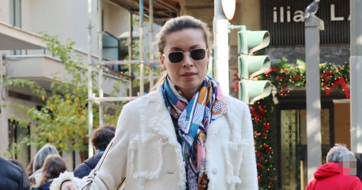 Μαριέττα Χρουσαλά: Η ήρεμη περιπλάνηση στο κέντρο της Αθήνας – Φωτογραφίες