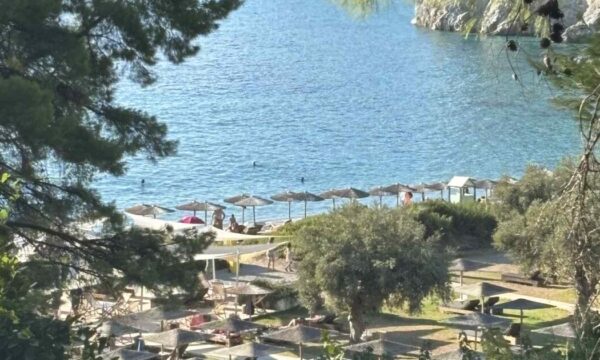Το ελληνικό νησί με κινηματογραφική γοητεία που κατακτά την Ευρώπη για τους Γερμανούς