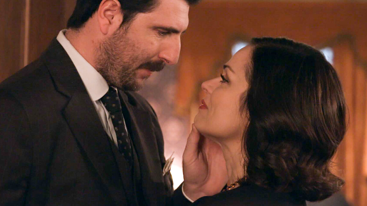 «Grand Hotel» – Αποκάλυψη: Η σύλληψη του Ρήγα για εσχάτη προδοσία