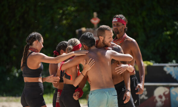 «Survivor»: Έκτακτη αποχώρηση ανατρέπει τους κανόνες