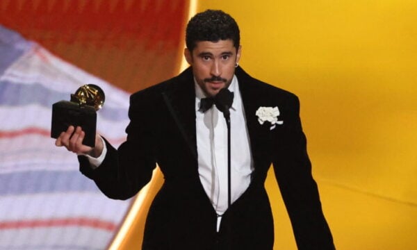 Grammys 2026: «ICE, δεν είμαστε ζώα, είμαστε άνθρωποι και πολίτες» – Το πολιτικό μήνυμα του Bad Bunny
