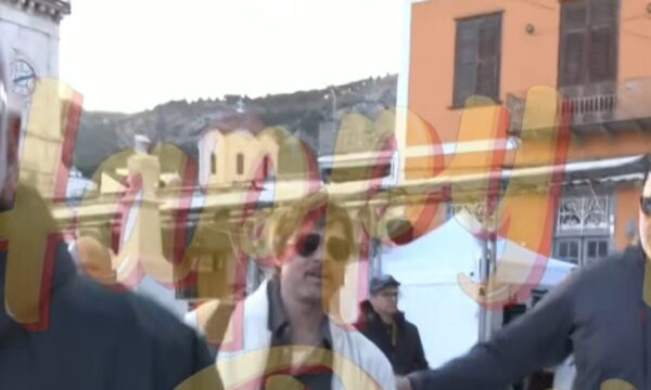 Μπραντ Πιτ: Οι πρώτες εικόνες του από την Ύδρα