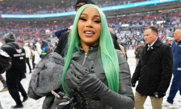 Cardi B: Ψίθυροι για χωρισμό από τον Stefon Diggs τρεις μήνες μετά τη γέννηση του γιου τους