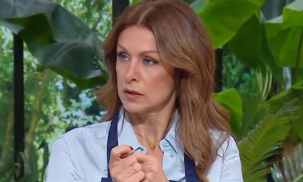 Συγκινημένη η Ελίνα Κέφη: «Αυτή η εκπομπή ήταν η λατρεμένη του πατέρα μου, που έφυγε τον περασμένο Νοέμβριο»