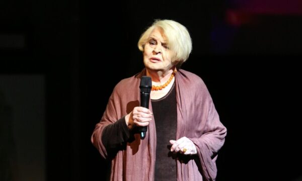 Γιάννα Σταυράκη: «Η επιλογή του γιου μου να γίνει μοναχός με τρόμαξε αρχικά, αλλά η επικοινωνία μας παρέμεινε αδιάκοπη»