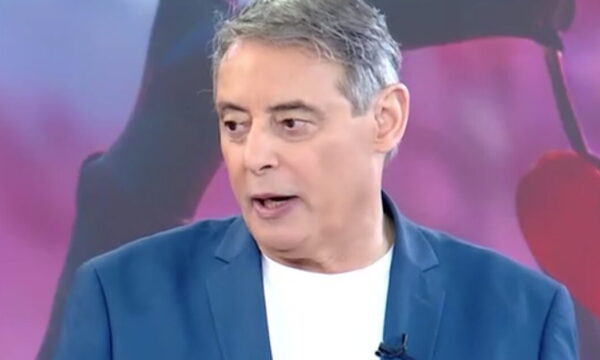 Ιορδάνης Χασαπόπουλος: «Απαράδεκτο! Έμεινα άναυδος με παρουσιαστές που έτρωγαν παϊδάκια ζωντανά»