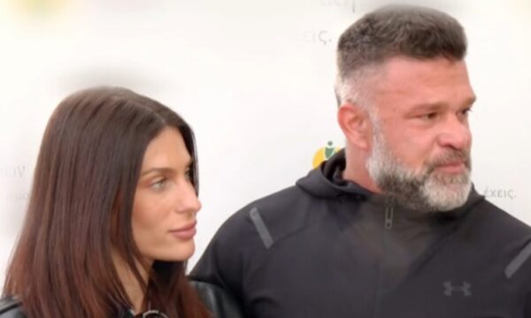 Αποχώρηση από το νοσοκομείο για τον Κώστα Σόμμερ: Δίπλα του η σύζυγος Βαλεντίνη Παπαδάκη – «Μεγαλώνουμε, χρειάζεται προσοχή»
