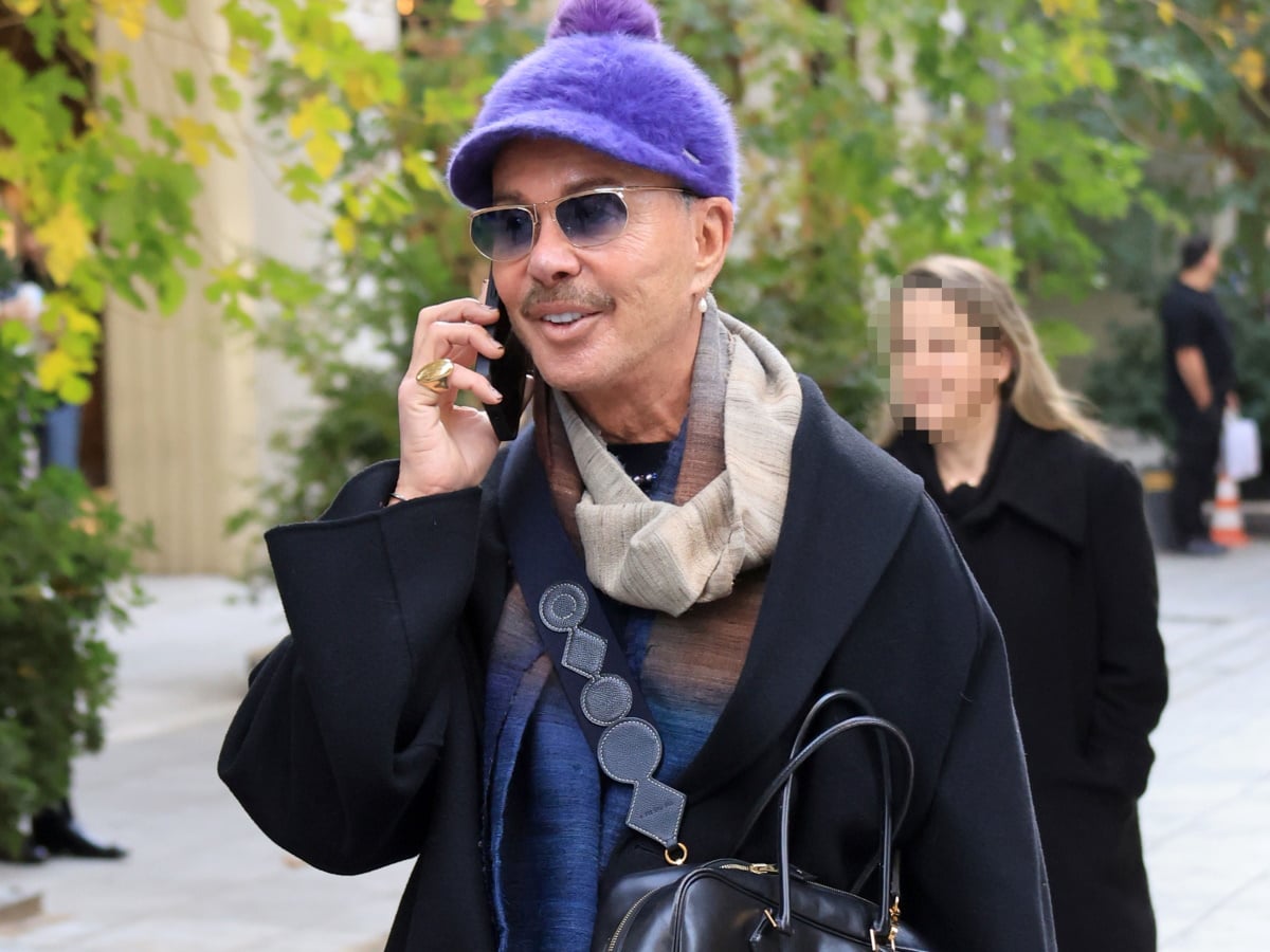 Λάκης Γαβαλάς: «Πολλές κακομοίρες ποζάρουν μέσω AI με τον Μπραντ Πιτ»