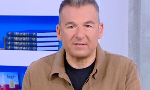 Γιώργος Λιάγκας: «Αντί για ανούσιες προγραμματισμένες εκπομπές, καλύτερα που μείναμε – Αυτά είναι μαϊμουδιές»