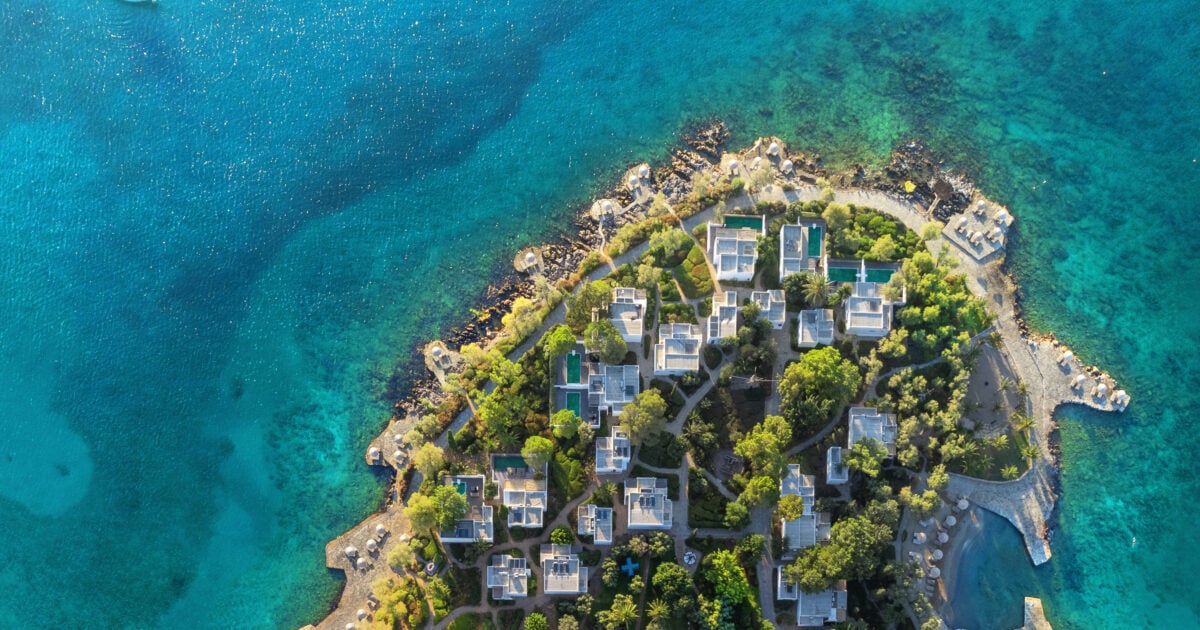 Bluegr Hotels & Resorts: Η βιωσιμότητα ως στρατηγική επιλογή, όχι μόδα – Η διάκριση ZERO WASTE HORECA επικυρώνει ένα πιο οικολογικά υπεύθυνο μοντέλο λειτουργίας