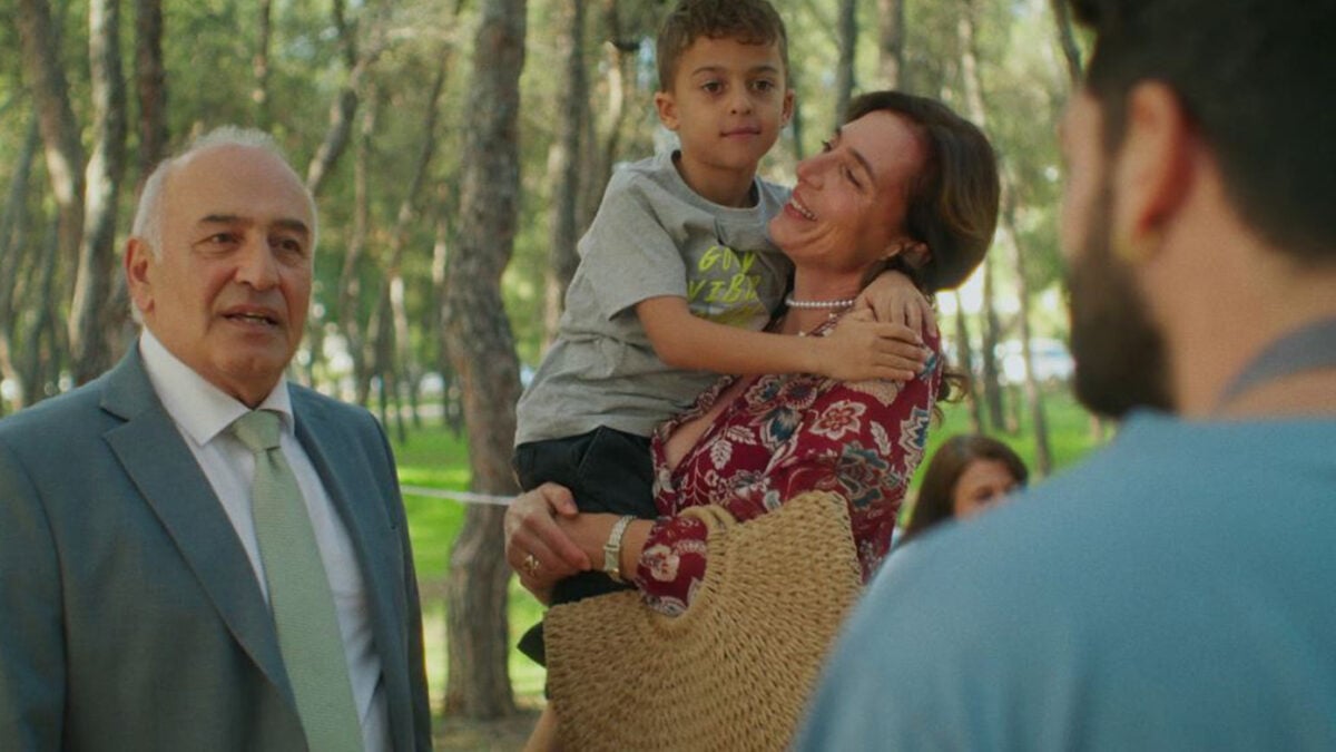 «Μπαμπά, σ’αγαπώ»: Απόψε στις 21:00 η πρεμιέρα με διπλό απολαυστικό επεισόδιο
