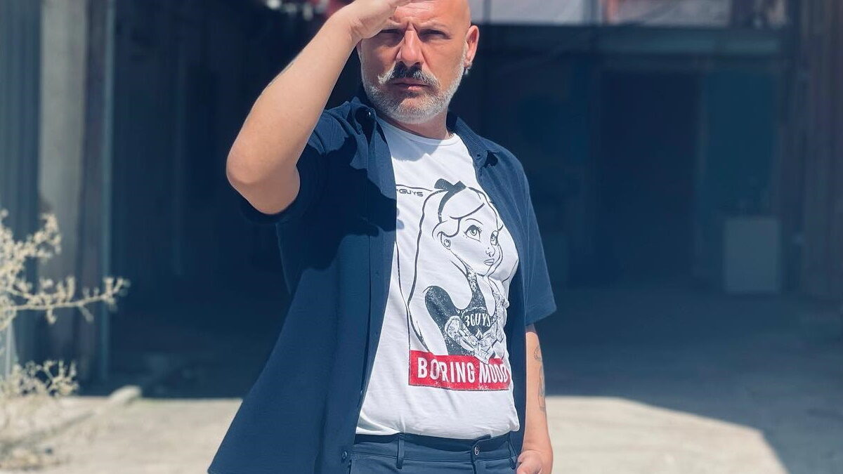 Νίκος Μουτσινάς: Επιβεβαιώθηκε! Ξανά στην τηλεοπτική οθόνη