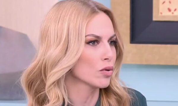 Ντορέττα Παπαδημητρίου για Γιώργο Γεροντιδάκη: «Βρίσκομαι σε εξαιρετική φάση, γι’ αυτό και η αυξημένη εξωστρέφεια»