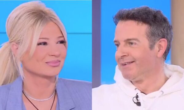Άρης Καβατζίκης προς Φαίη Σκορδά: «Θα παντρευτείς;» – Η απάντηση της παρουσιάστριας