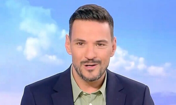 Κώστας Τσουρός: «Θα επέλεγα να αποχωρήσω» – Τι φέρεται να μοιράστηκε με τους συνεργάτες του στον ΣΚΑΪ μετά τις αλλαγές