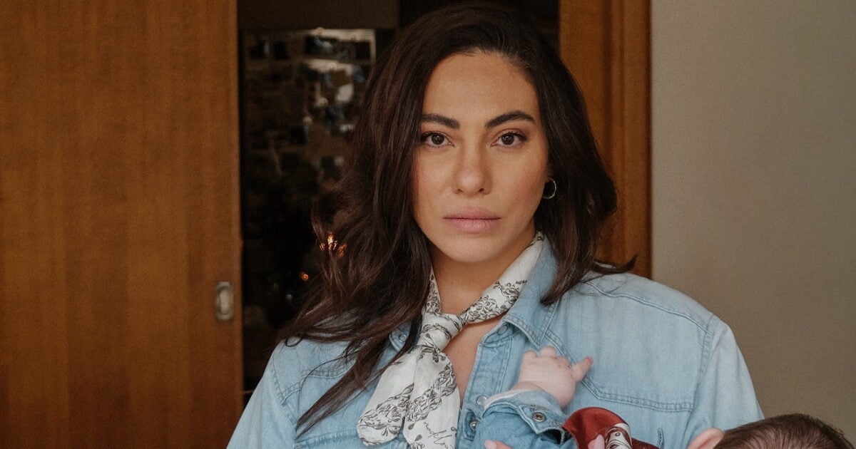 Ευρυδίκη Βαλαβάνη: Αγκαλιάζει τον έξι μηνών γιο της – Εικόνες