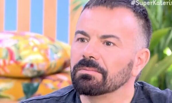 Βασίλης Καλλίδης: «Το μόνο που με νοιάζει στη ζωή μου είναι να απολαμβάνω τηγανητές πατάτες»