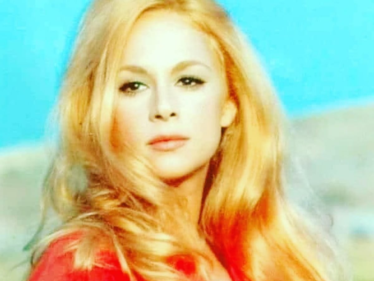 Αλίκη Βουγιουκλάκη: Οι μετατροπές στο σπίτι της στο Θεολόγο και γιατί ο ιδιοκτήτης το απέκτησε