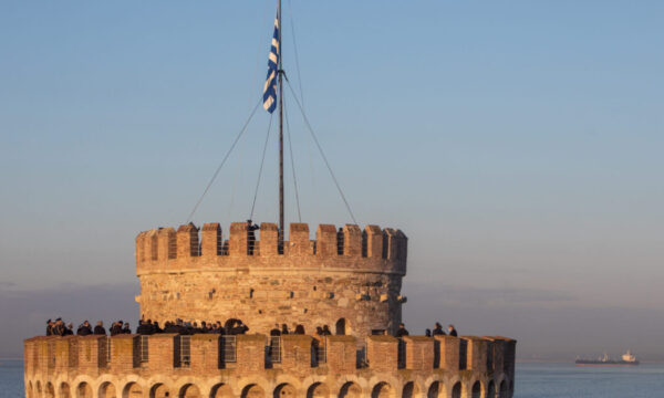 Ολοχρονικός τουρισμός: Ποιοι ελληνικοί προορισμοί ξεχωρίζουν – Τι γίνεται στη Θεσσαλονίκη