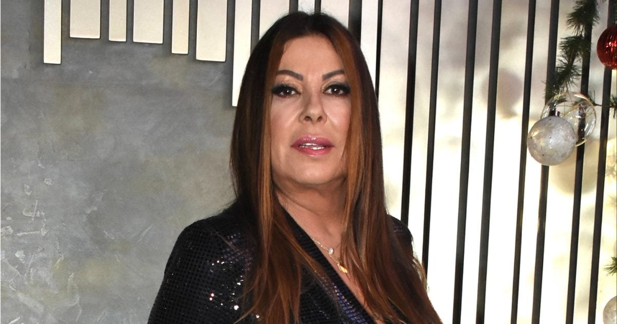 Άντζελα Δημητρίου: Η συγκλονιστική εξομολόγηση για τον γιο της – «Όταν ένα παιδί μεγαλώνει μακριά, είναι δύσκολο να του πεις “εγώ είμαι η μητέρα σου”»