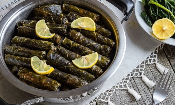 Ντολμάδες με παραδοσιακά κυπριακά λάχανα