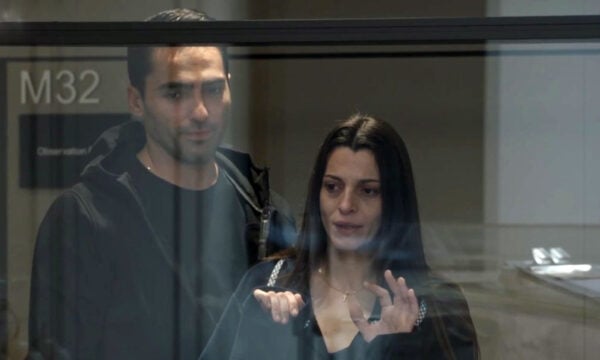 «Η γη της ελιάς»: Η Αλεξάνδρα ανακαλύπτει το ειδύλλιο του Μανώλη με την Αμαλία και η αντίδρασή της τον σοκάρει