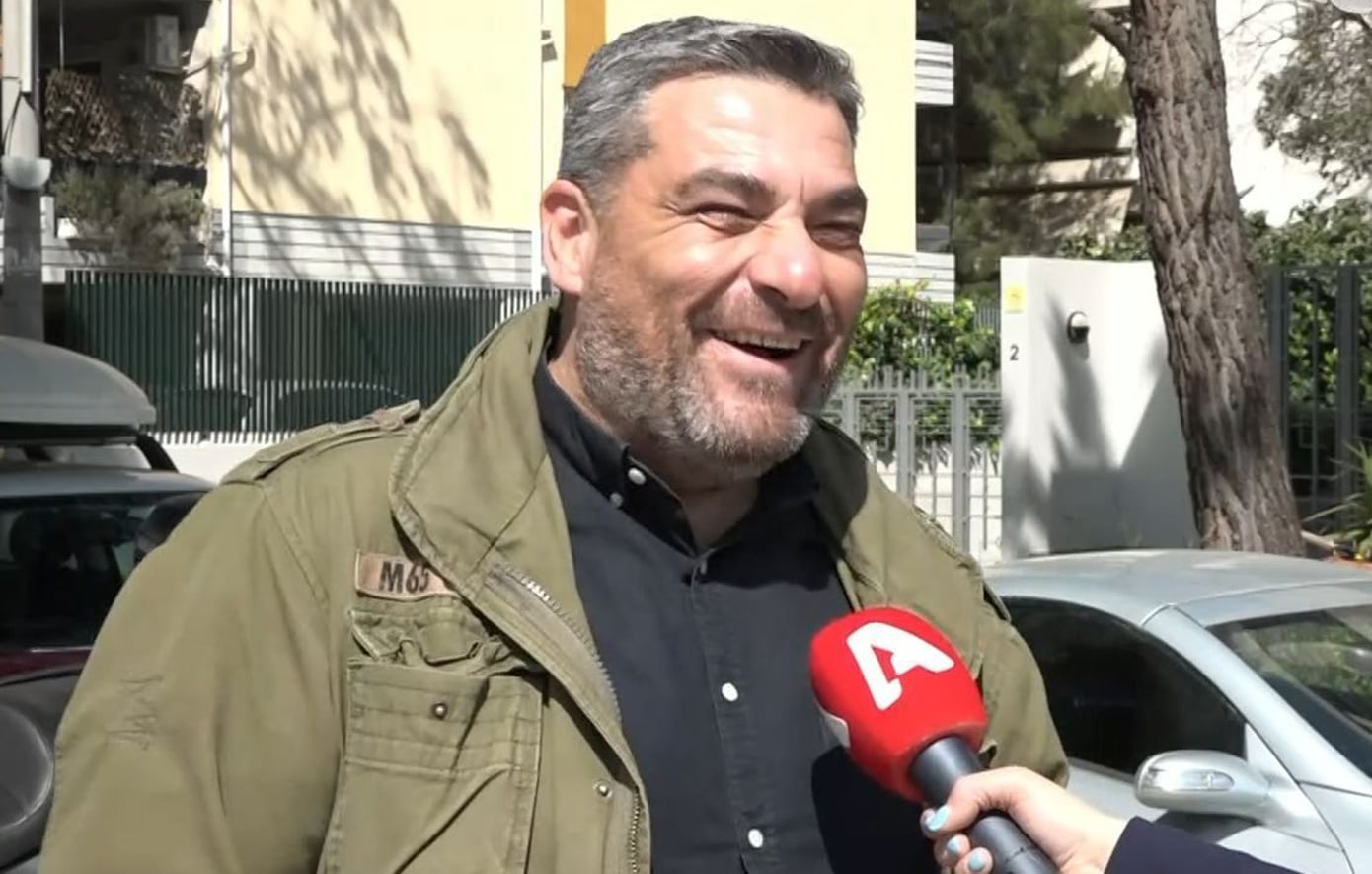 Ο Μάνος Νιφλής αποκαλύπτει την αρχική συνάντηση με την Ελισάβετ Μουτάφη: «Ήμουν έτοιμος να αποχωρήσω»