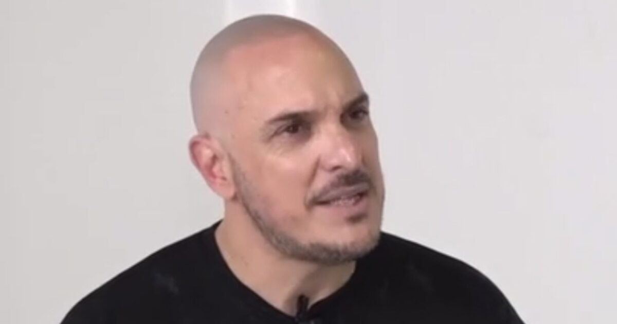 Άκης Δείξιμος για Κώστα Δόξα: «Η δικαστική απόφαση αδίκησε τον αδερφό μου»