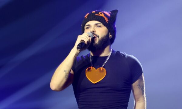 Eurovision 2026: Ο Akylas αποκάλυψε τη συναισθηματική εκδοχή του «Ferto» – Βίντεο