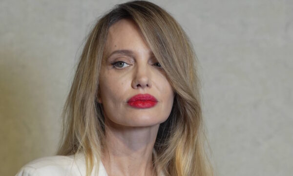 Αντζελίνα Τζολί: Πώς να υιοθετήσετε το beauty look της στη Σαγκάη