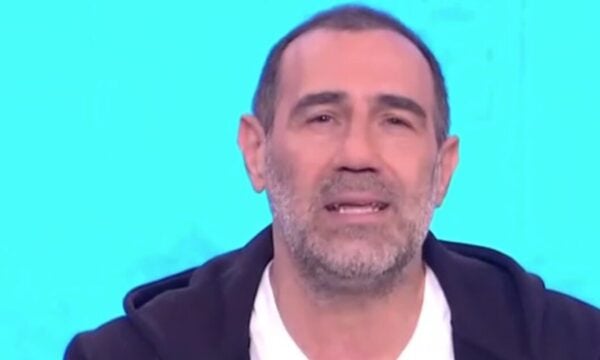 Αντώνης Κανάκης – Ράδιο Αρβύλα: «Αναπολούμε τις πιο όμορφες στιγμές της ζωής μας, που έχουν πια περάσει»