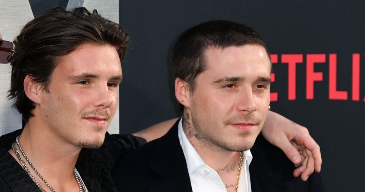 Κρουζ Μπέκαμ: «Συγκινήθηκε» τραγουδώντας για τη ρήξη στη σχέση της μητέρας του με τον αδελφό του, Μπρούκλιν