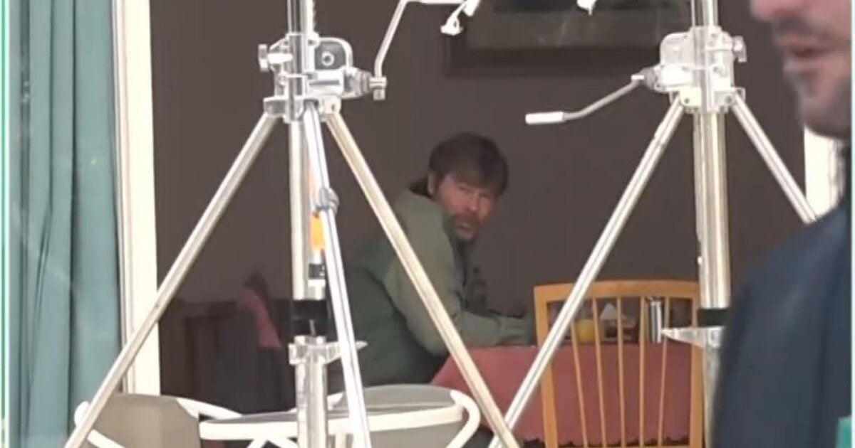 Μπραντ Πιτ: Τελειώνουν τα γυρίσματα του «The Riders» στη Νέα Μάκρη