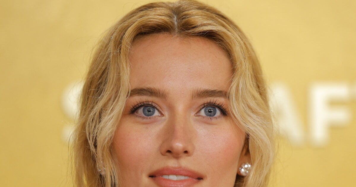 Sarah Pidgeon – «Ρομάντζο»: Ποια είναι η 29χρονη ηθοποιός που υποδύεται τη θρυλική σύζυγο του John F. Kennedy Jr και προκαλεί παγκόσμιο ενδιαφέρον