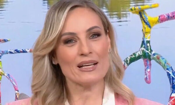 Ελεονώρα Μελέτη: «Ο άντρας μου αποτελεί εξαιρετικό πρότυπο ανδρισμού στο σπίτι και είναι ιδανικός για την κόρη μας»