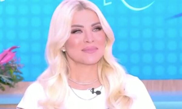 Η Κατερίνα Καινούργιου ανακοίνωσε πότε επιστρέφει στη Super Κατερίνα μετά τη γέννηση της κόρης της