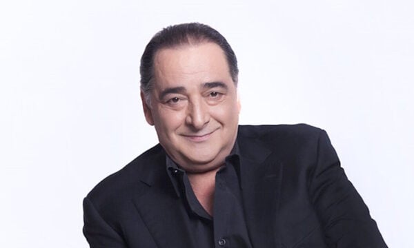 Βασίλης Καρράς: 12 νέα τραγούδια του κυκλοφορούν τώρα