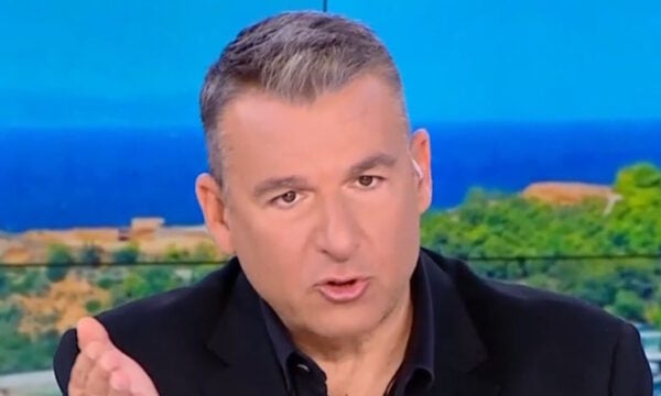 Γιώργος Λιάγκας για κηδεία Μαρινέλλας: «Περίμενα μεγαλύτερη προσέλευση, η μέρα είναι ηλιόλουστη»