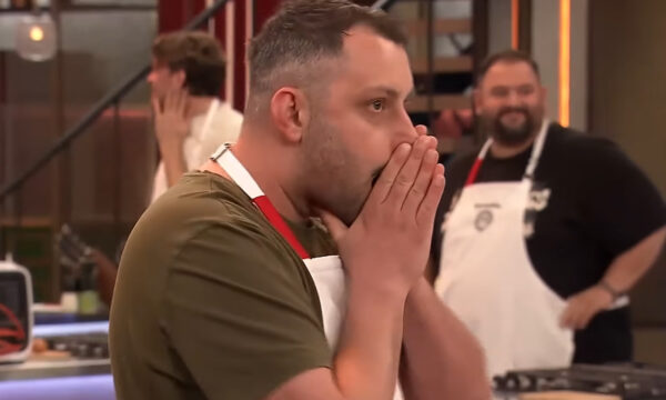MasterChef: Διαγωνιζόμενος εισέβαλε στο πλατό και έσπασε την τζαμαρία – Δείτε το βίντεο