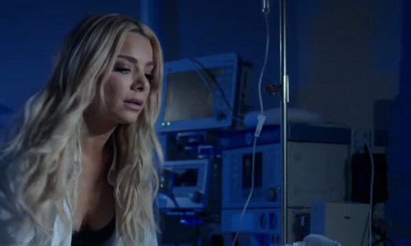 “«Τι κάνεις;»: Josephine και Νίνο σε φιλμικό βίντεοκλιπ”