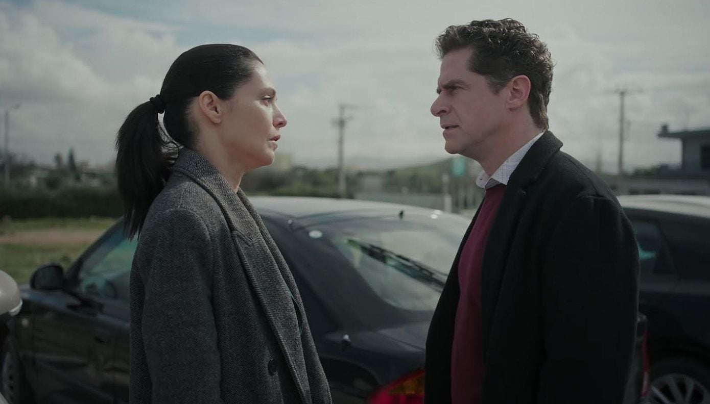 Μια νύχτα μόνο: Ο Οδυσσέας επιλέγει να παραδώσει τα όπλα με την Αρετή και επιτρέπει στον Σταύρο να τη διεκδικήσει