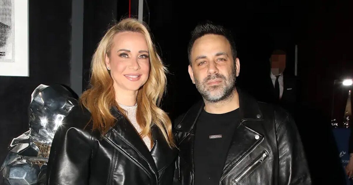 Γιώργος Γιαννιάς – Ελευθερία Παντελιδάκη: Νυχτερινή διασκέδαση στα μπουζούκια για το ζευγάρι – Εικόνες