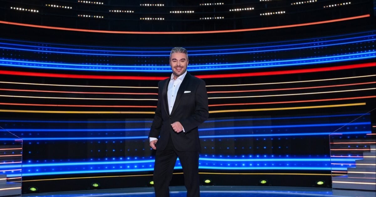 Πέτρος Πολυχρονίδης: Ντεμπούτο με το «1% Club» στο STAR – Guest εμφανίσεις από Κατερίνα Βρανά και Θανάση Πάτρα