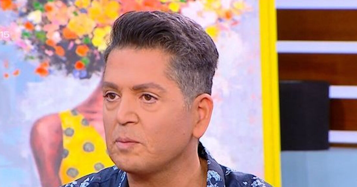 Γιάννης Πουλόπουλος: Η συγκινητική εξομολόγηση για τον άντρα του – «Δεν μου έχει ξανασυμβεί, δε μπορώ να φανταστώ τη ζωή μου χωρίς εκείνον»